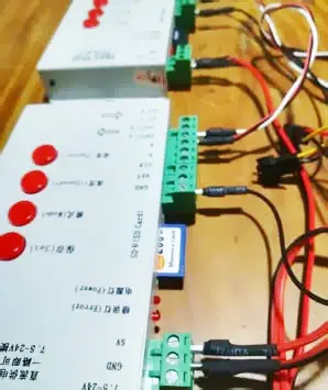How to Connect Two T1000s LED Controllers 2 Networking pixel LED Controller the wiring